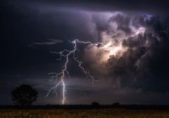 هواشناسی ایران ۱۴۰۴/۳/۱۵؛ رگبار و رعدوبرق در اکثر نقاط کشور