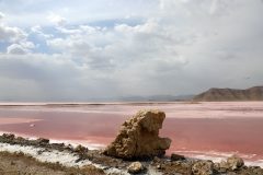 زخم های چرکین دریاچه نمک