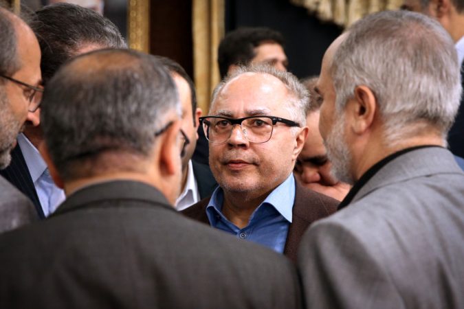  آقای رئیس جمهور اگر دبیری این است که گفته‌اید پس تعلل نکنید!