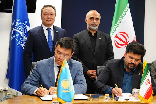 امضای تفاهم‌نامه سرمایه گذاری قزاقستان برای احداث ترمینال اختصاصی در بندر شهید رجایی