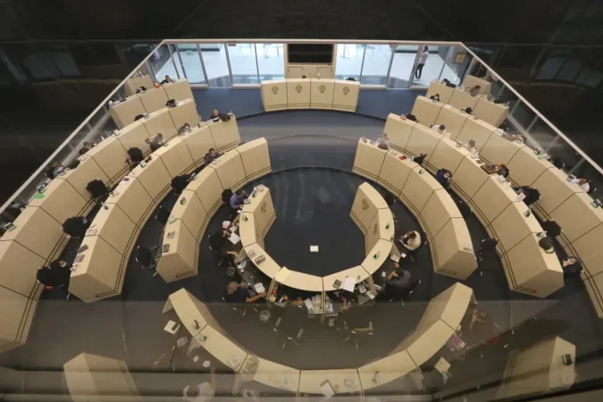 بازار سهام، آماده پرواز بر بال توافق